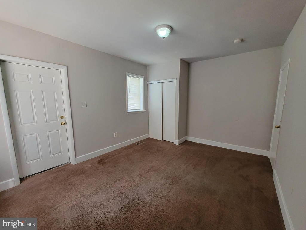 5719 Spruce Street - Photo 24