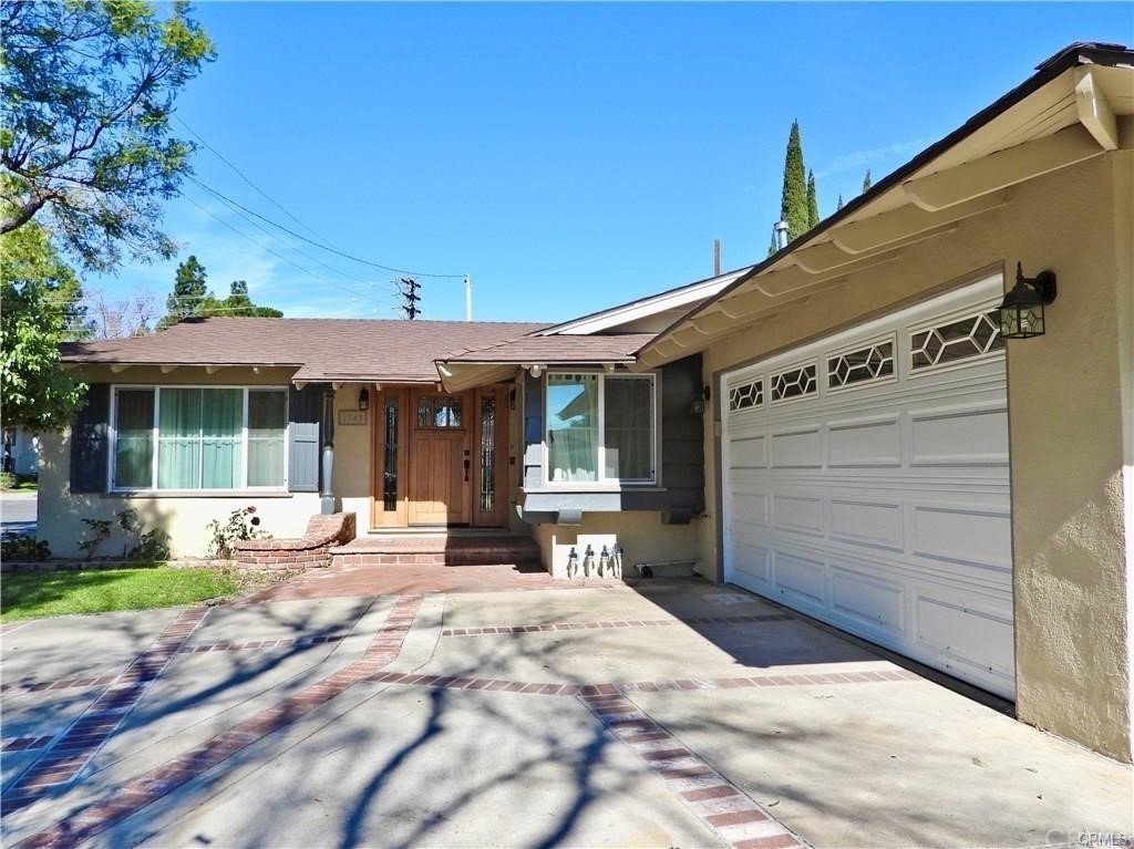 1743 Loretta Lane - Photo 1