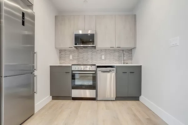 81 West 118th Street - Photo 2