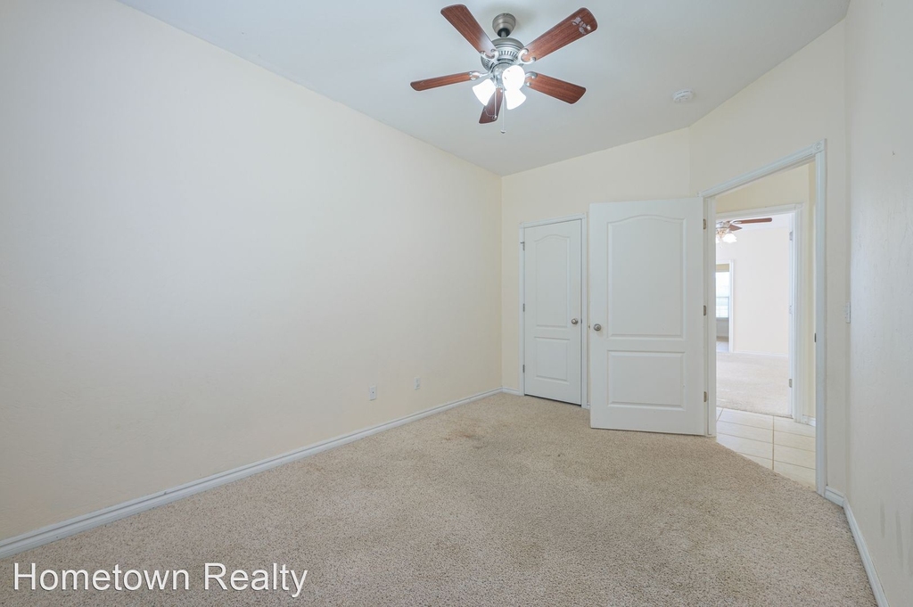 11317 Nw 121st Place - Photo 18
