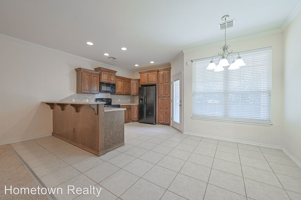 11317 Nw 121st Place - Photo 6