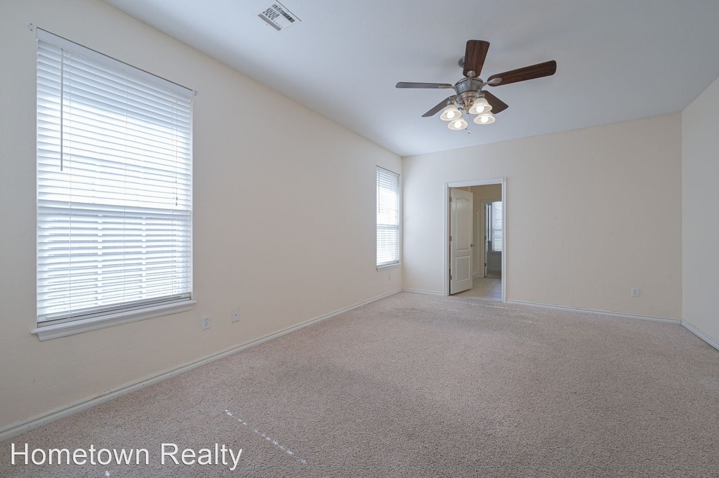 11317 Nw 121st Place - Photo 10