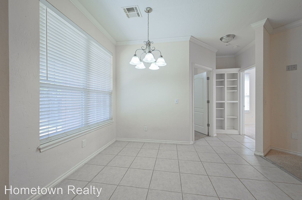 11317 Nw 121st Place - Photo 9