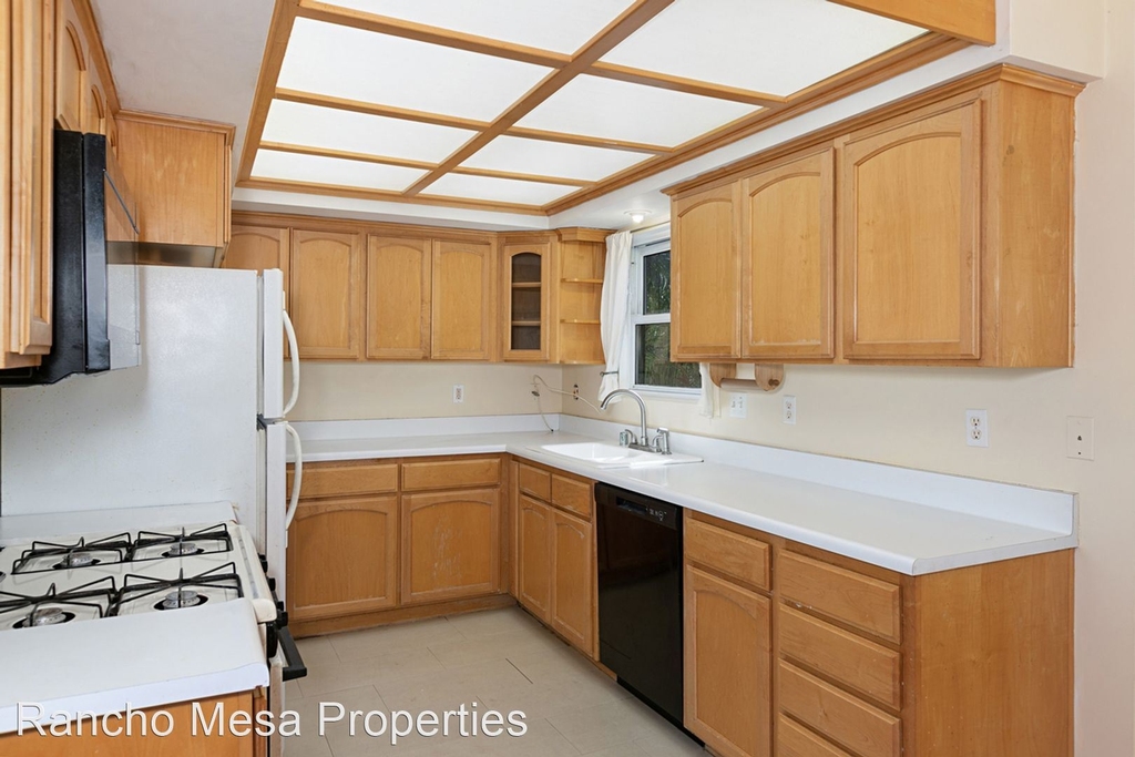 1231 Evilo Street - Photo 8