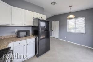 2834 N Estrella Avenue - Photo 8