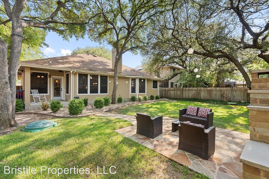 4129 Travis Country Circle - Photo 17