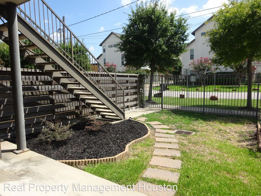 2301 Webster Street - Photo 24