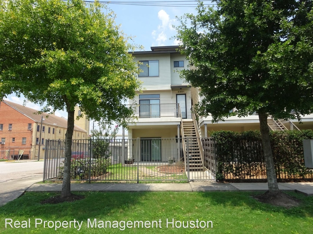 2301 Webster Street - Photo 1