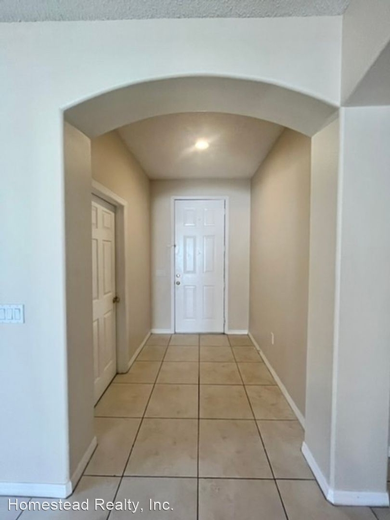 13414 Meadow Pointe Ct. - Photo 2