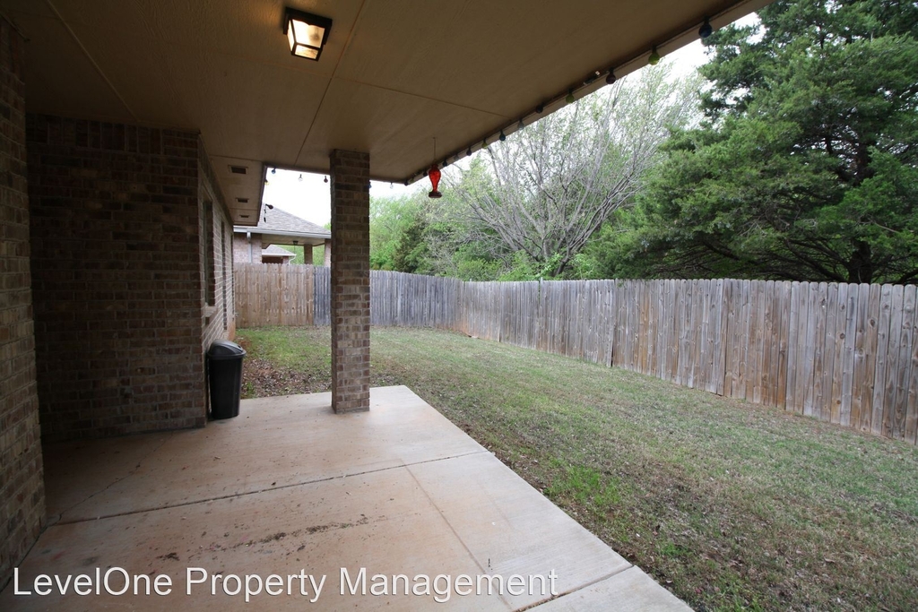 6737 Nw 125th Court - Photo 12