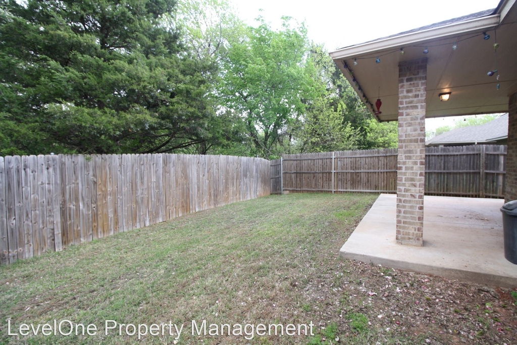 6737 Nw 125th Court - Photo 13