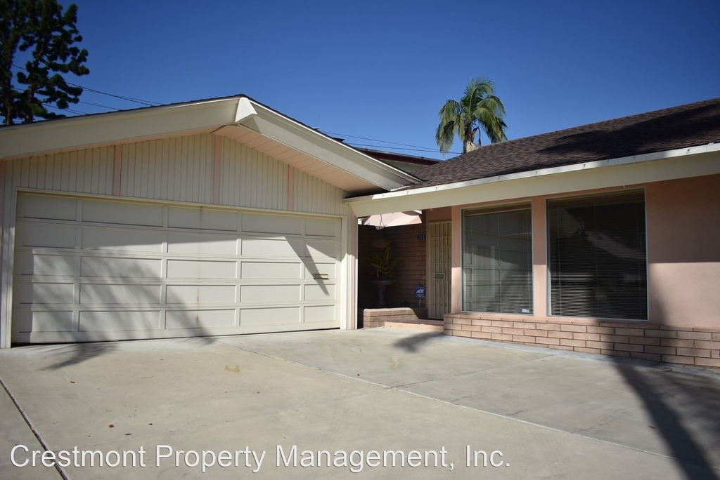 1513 Maria Place - Photo 1