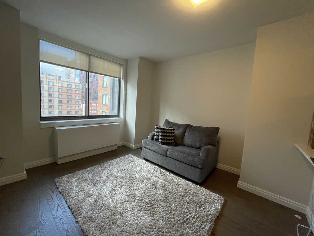 377 East 33rd Street - Photo 2