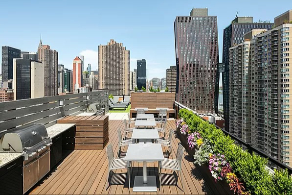 377 East 33rd Street - Photo 7