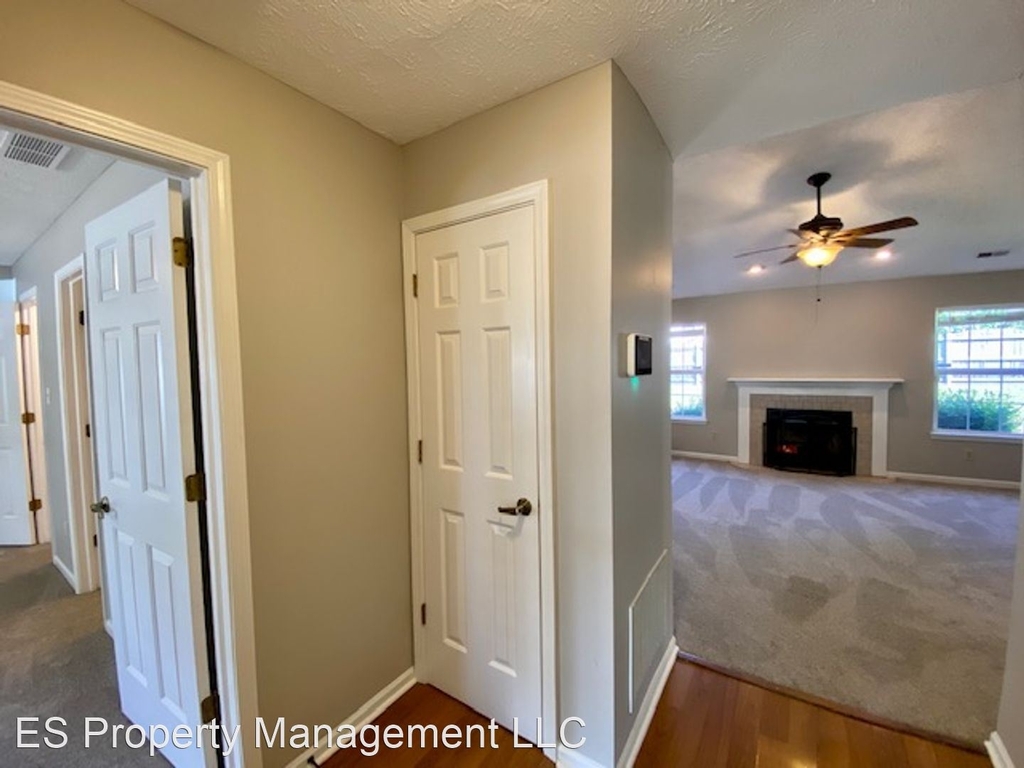 5985 Sycamore Forge Lane - Photo 4