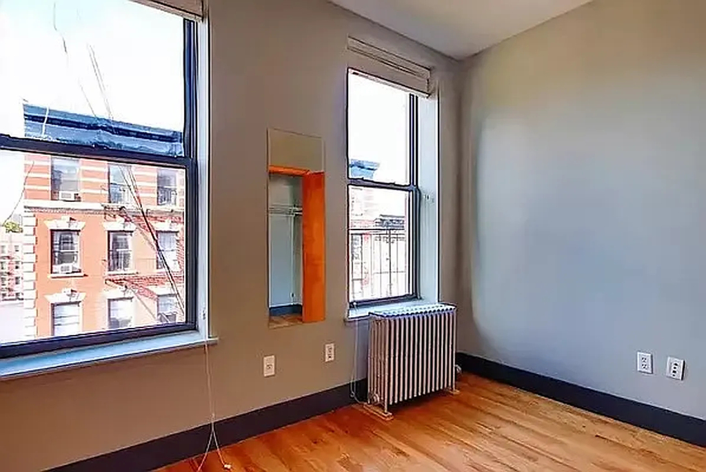 110 East 7th Street - Photo 5