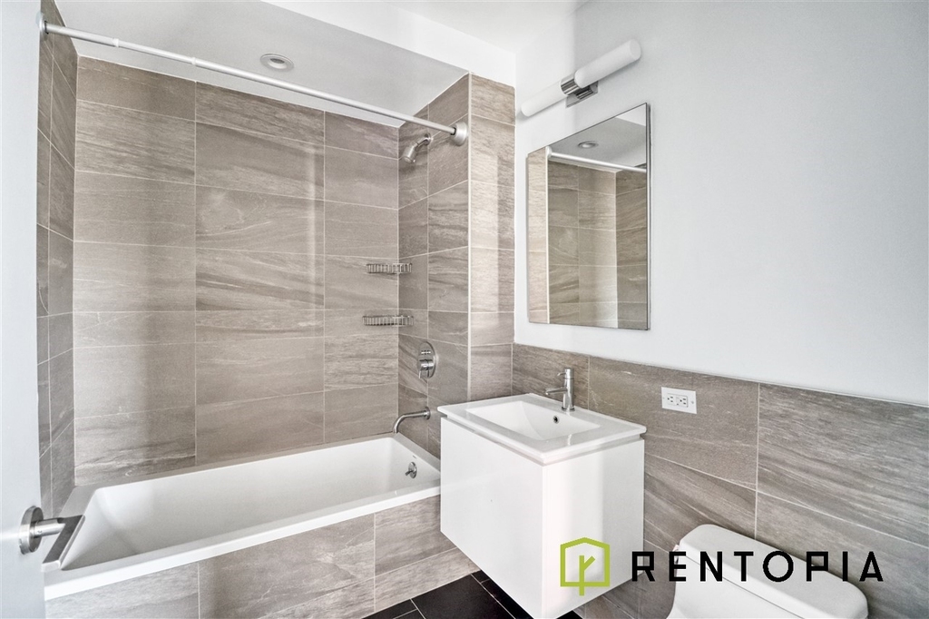 596 Washington Avenue - Photo 5