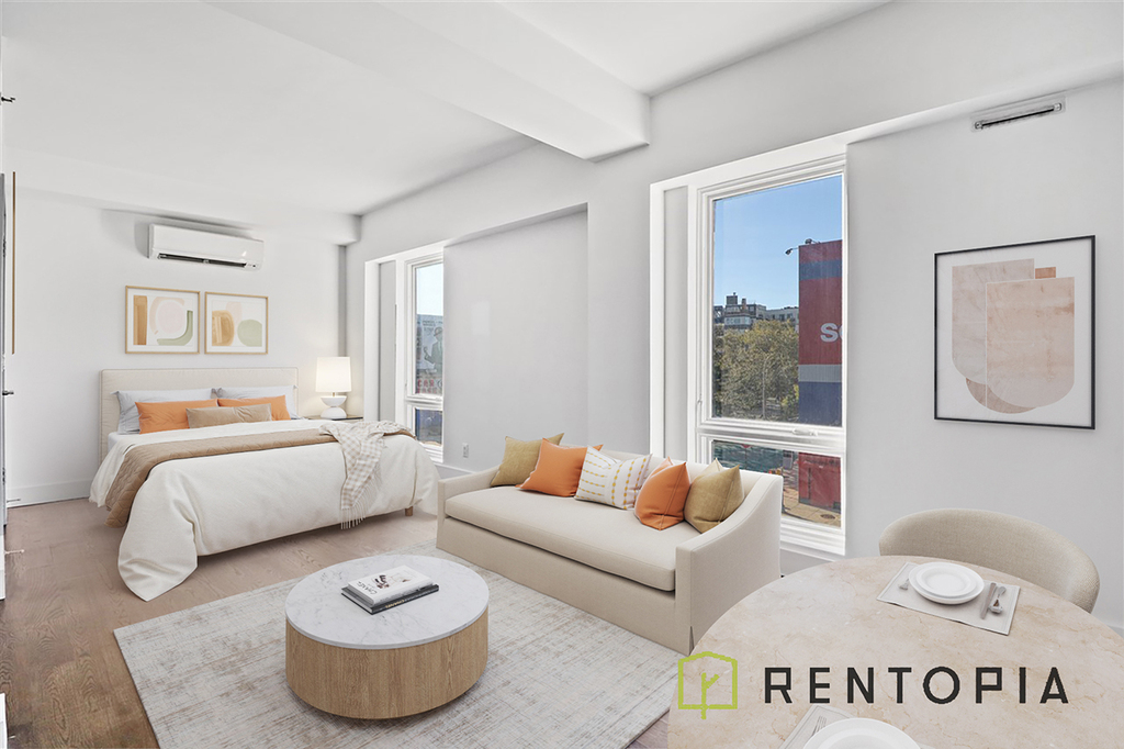 596 Washington Avenue - Photo 0