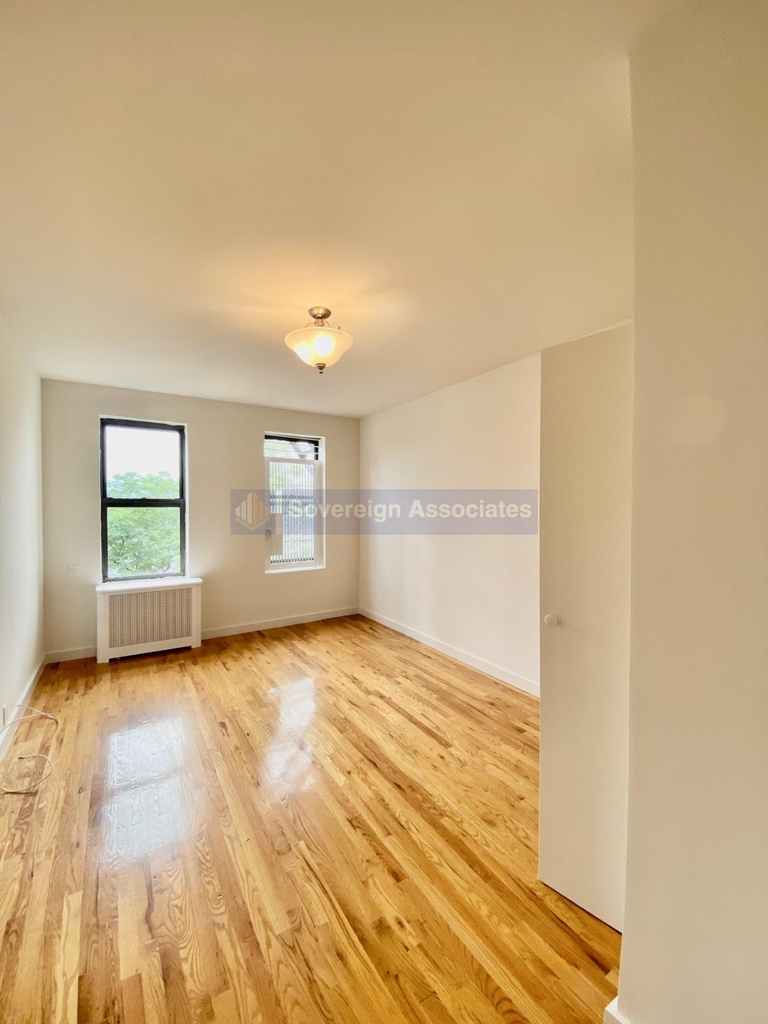 282 Cabrini Boulevard - Photo 1