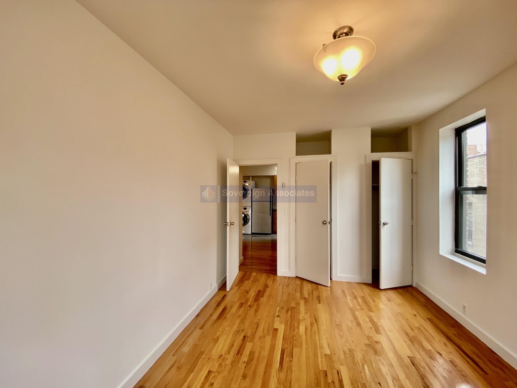 282 Cabrini Boulevard - Photo 8