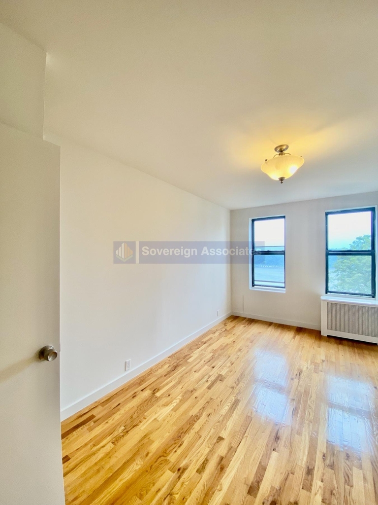 282 Cabrini Boulevard - Photo 3