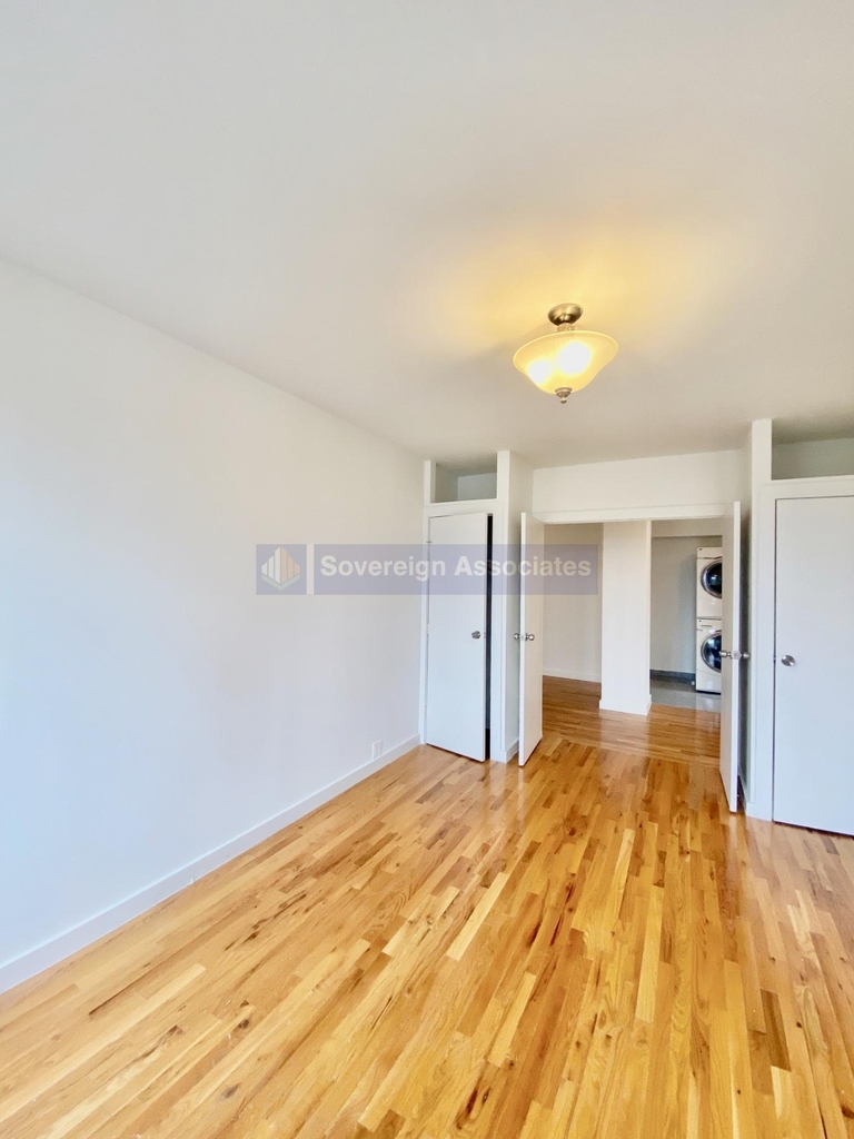 282 Cabrini Boulevard - Photo 4