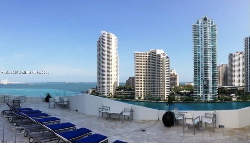 325 S Biscayne Blvd - Photo 10