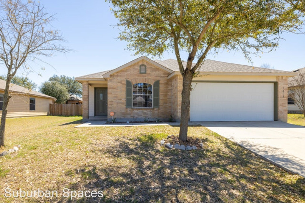 7818 Saratoga Knoll - Photo 0