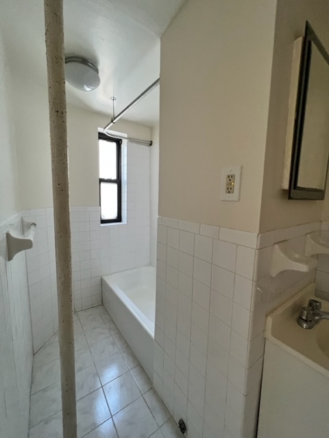 328 East 14th Street - Photo 2