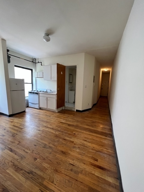 328 East 14th Street - Photo 10