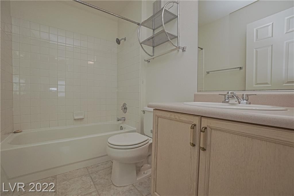 7632 Connemara Avenue - Photo 14