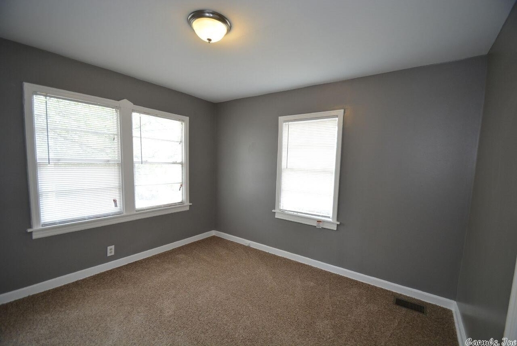 7305 Indiana Avenue - Photo 11