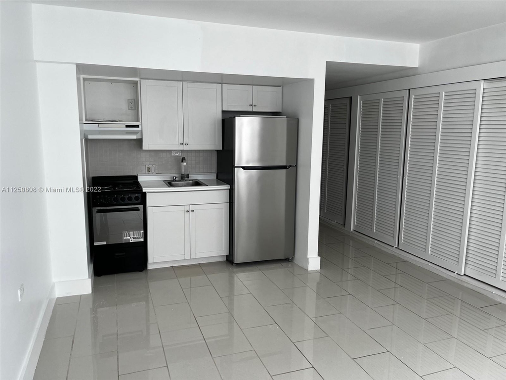 1250 West Ave - Photo 6