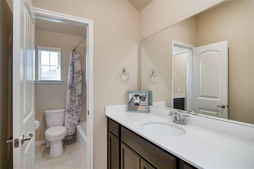 300 Brazoria Lane - Photo 16