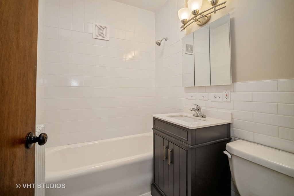 5719 N Meade Avenue - Photo 10