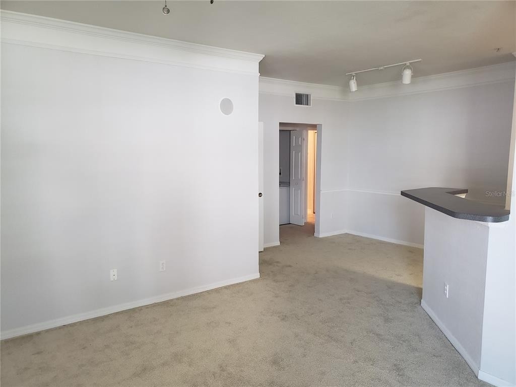 3307 Greenwich Village Boulevard - Photo 4