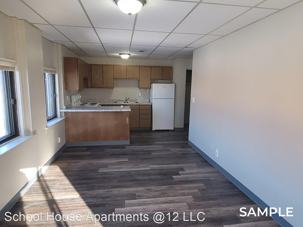 220 E 12th St - Photo 22