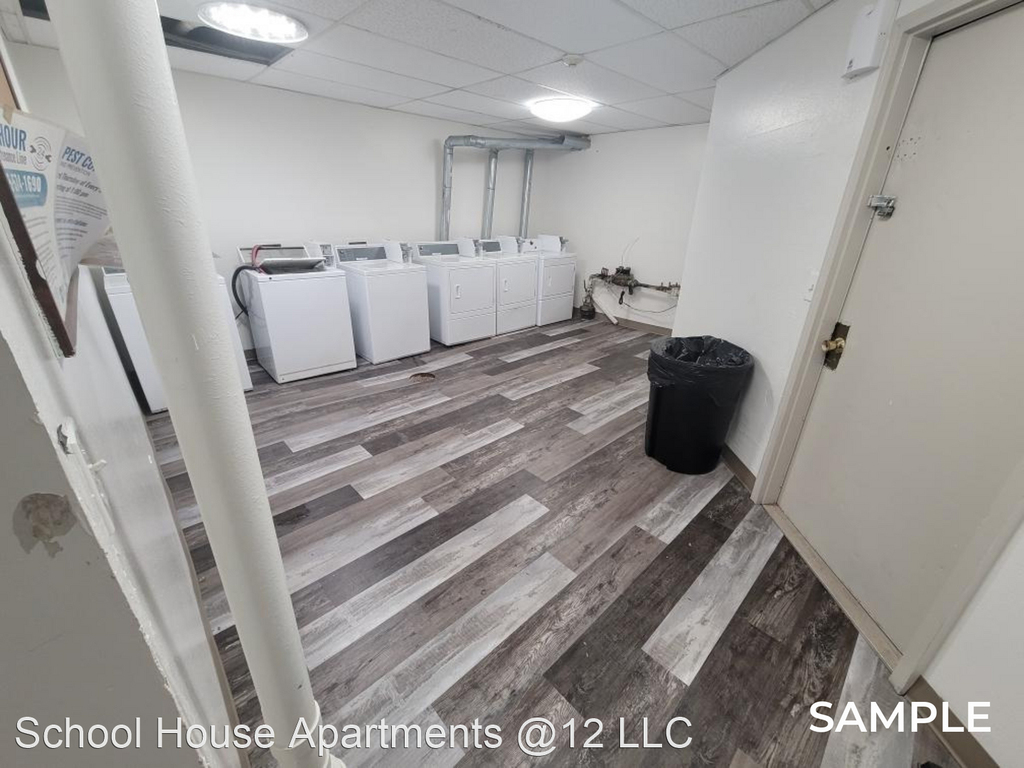 220 E 12th St - Photo 28