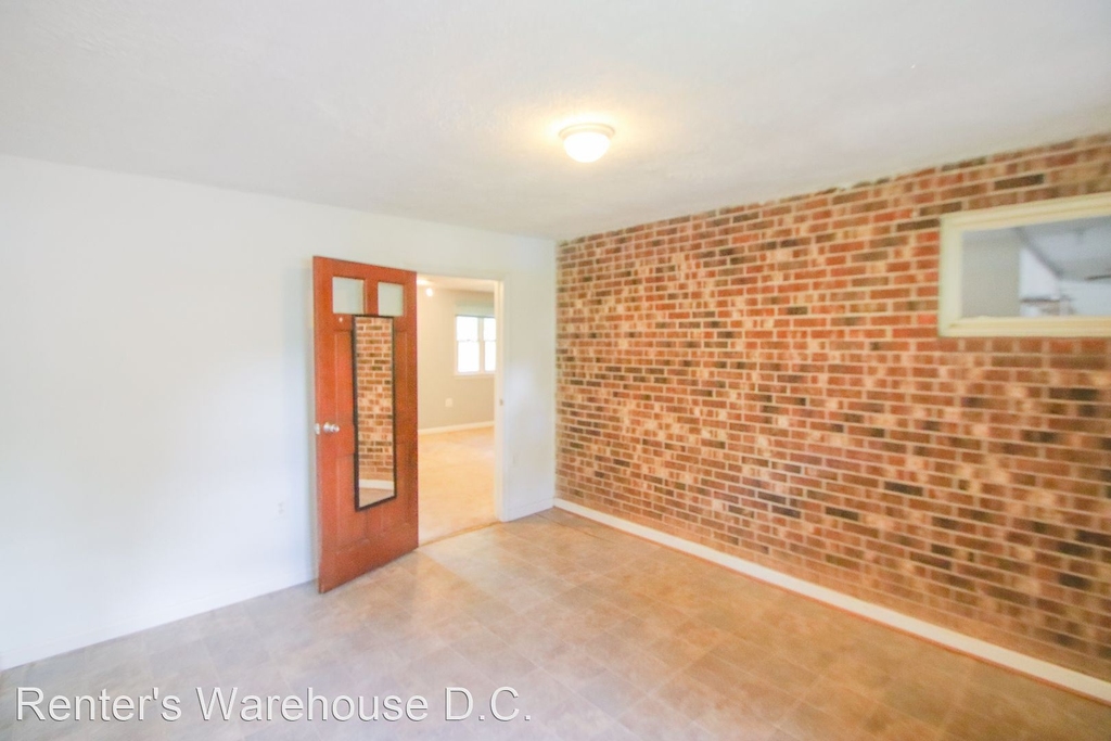 7101 Penguin Pl - Photo 1