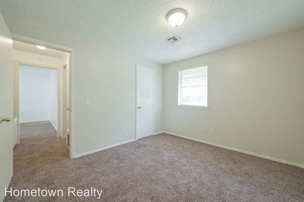 3005 Se 51st Street - Photo 14