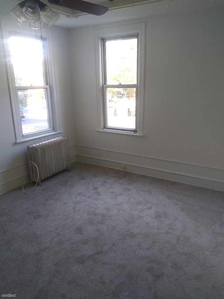 143 Clymer Ave - Photo 2