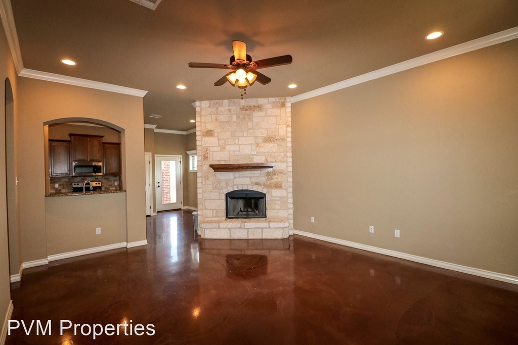 3132 Silver Saddle Drive - Photo 2