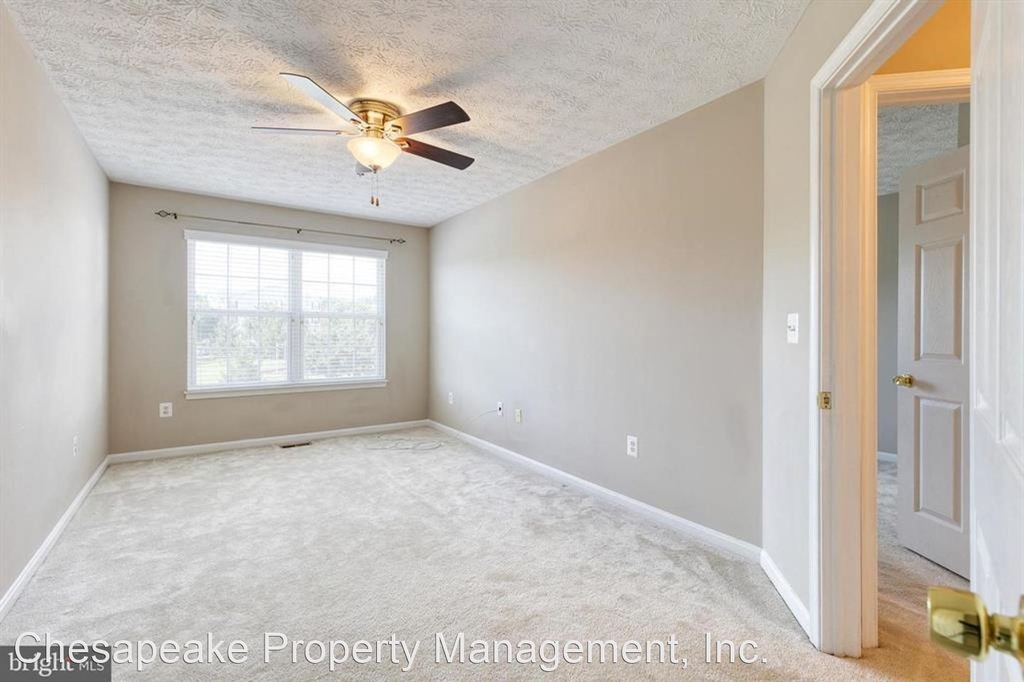 1509 Fairbrook Court - Photo 12