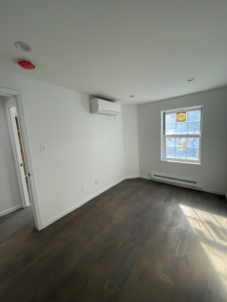 121 Norfolk Street - Photo 5