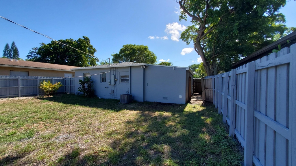 1128 Nw 4th Avenue - Photo 18