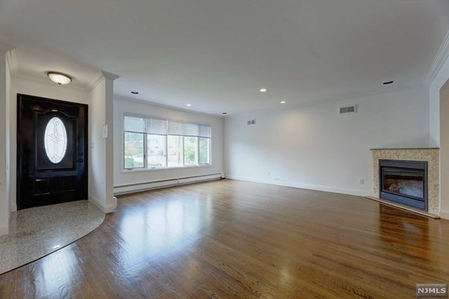 255 Maple Street - Photo 6