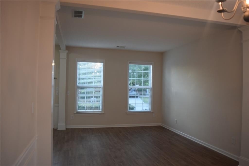 8940 Friarbridge Drive - Photo 2