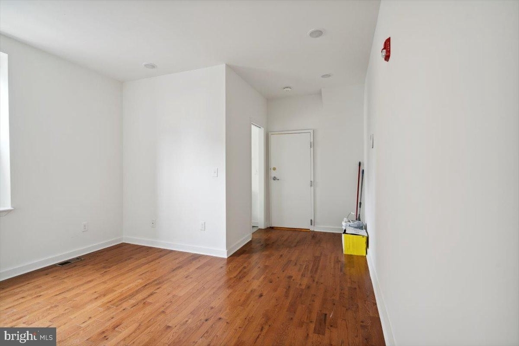 5011 Germantown Avenue - Photo 4