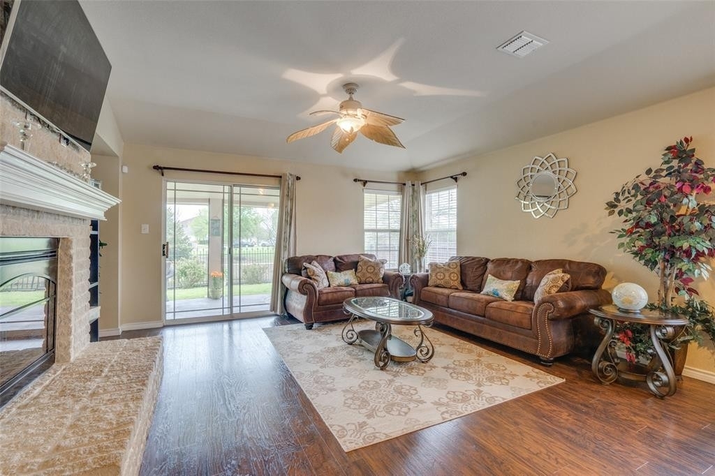 2035 Matagorda Lane - Photo 11