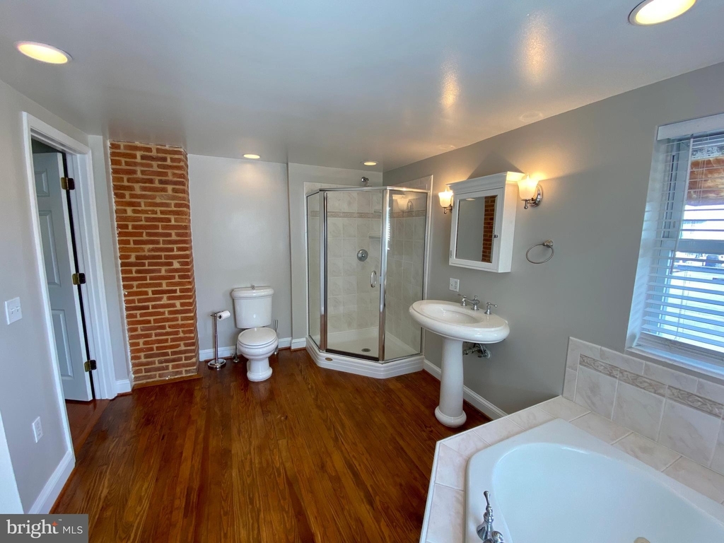 2927 Hudson Street - Photo 25